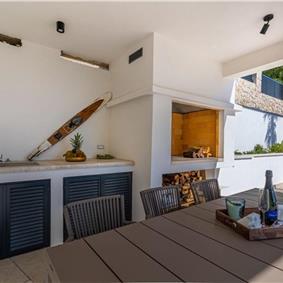 5 bedroom villa with pool near Crikvenica, sleeps 10